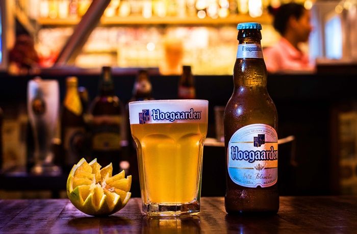 Qual cerveja artesanal beber no calor - Hoegaarden - Copia